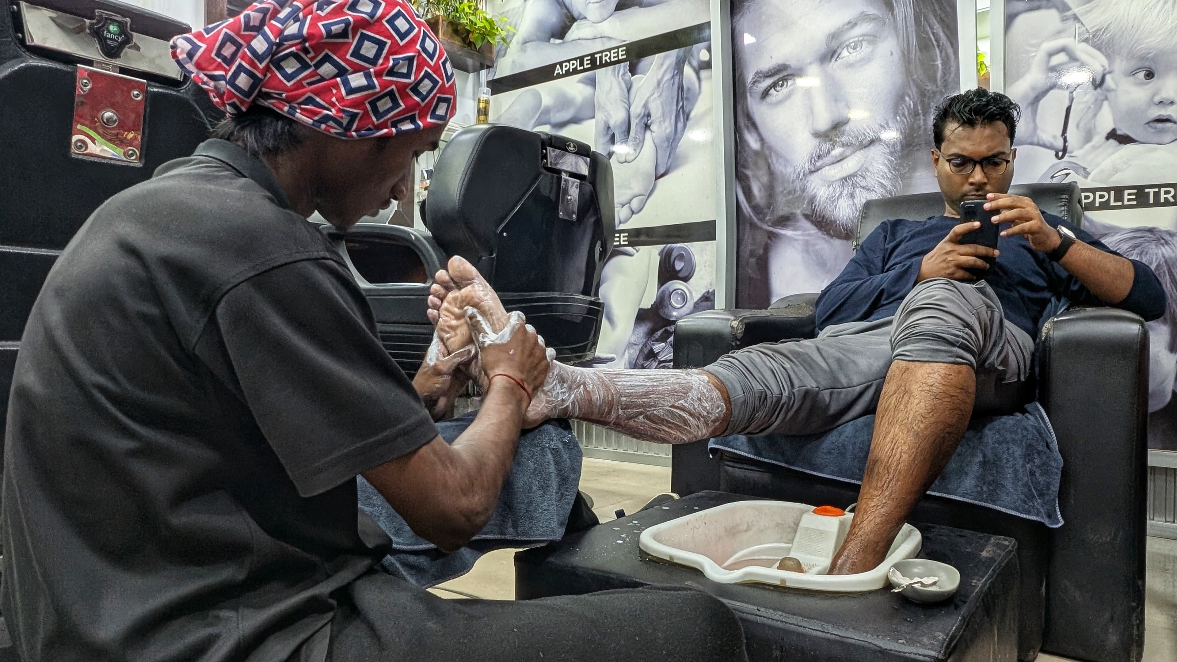 Manicure & Pedicure